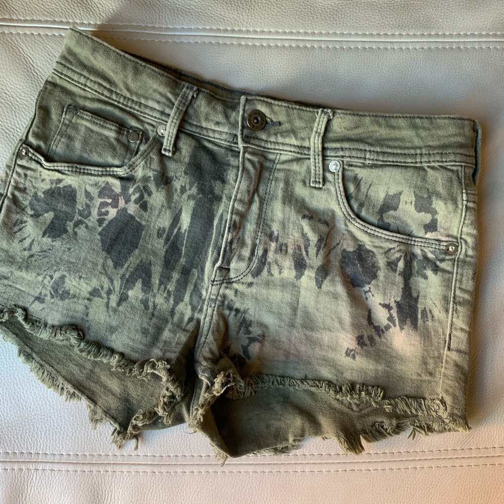 Acid wash shorts